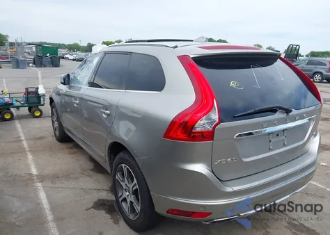 2015 Volvo Xc60 T6 from USA, damaged, VIN YV4902RK4F2761860